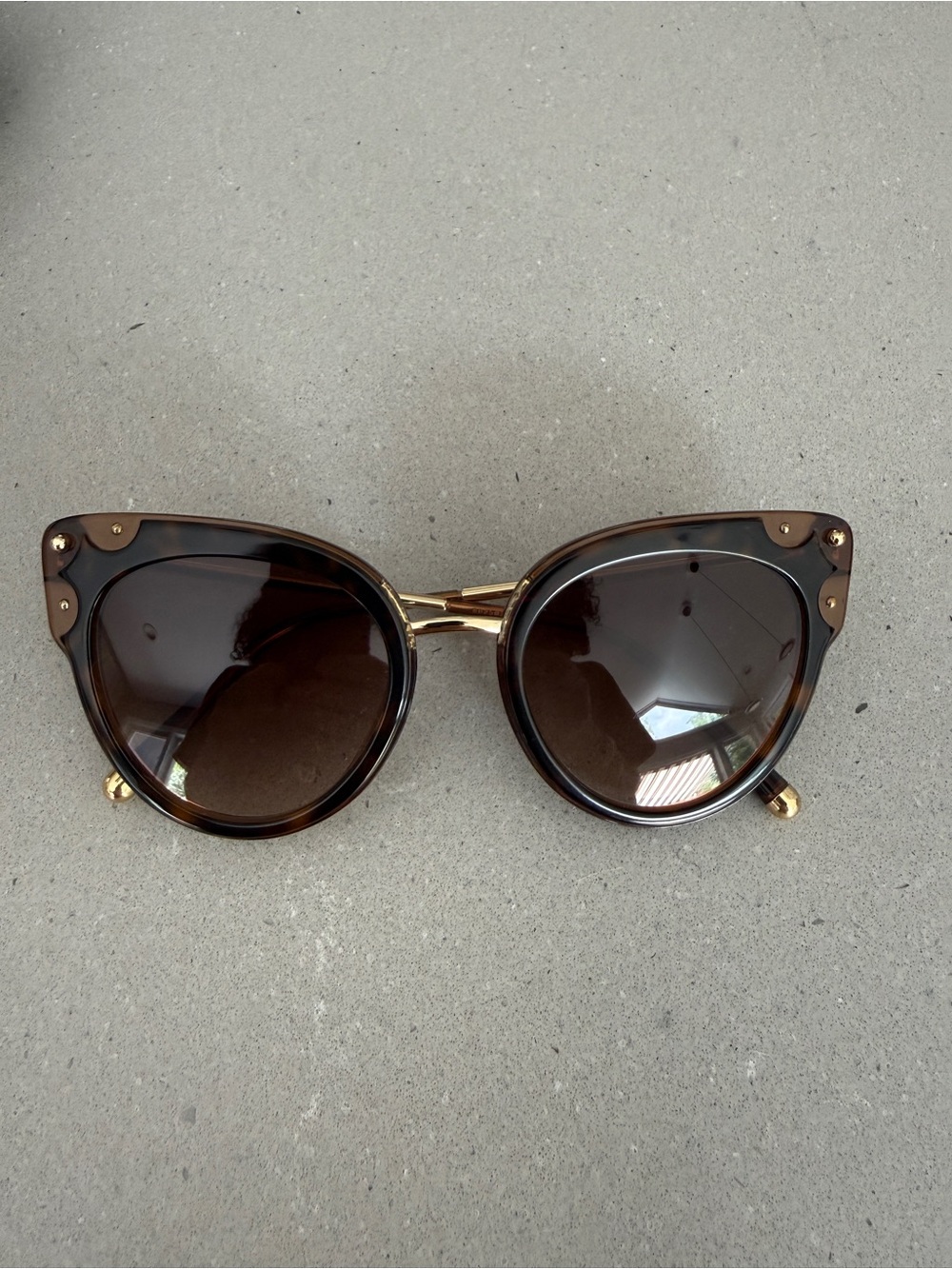 Dolce & Gabbana Cat-eye Sunglasses